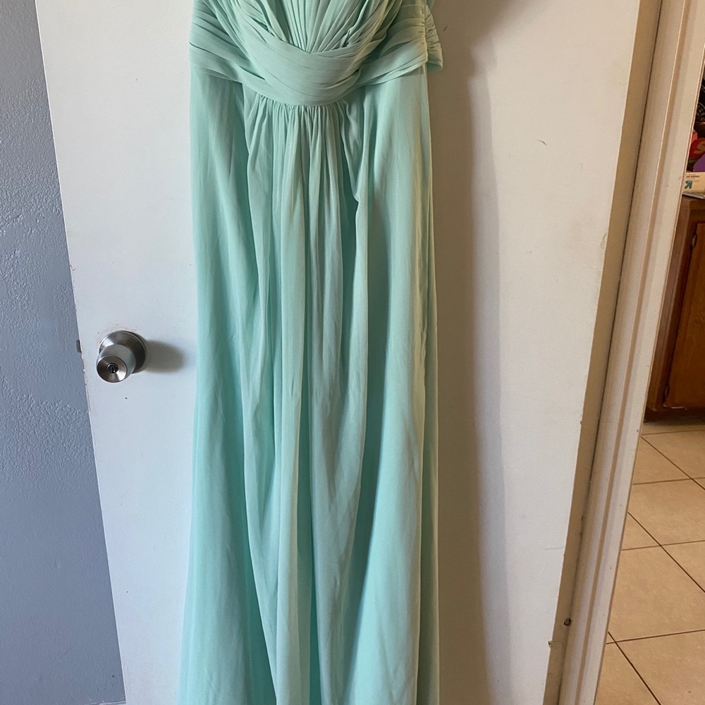 Dress - Picture 2 of 5